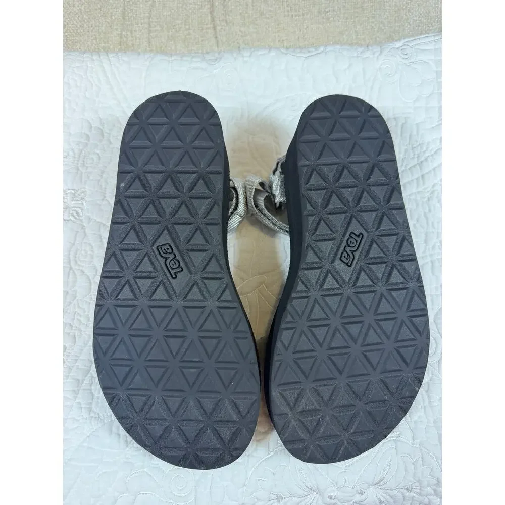 Teva Women 8 Silver Black Universal Metallic Strap Outdoor Sport Sandals Shoes